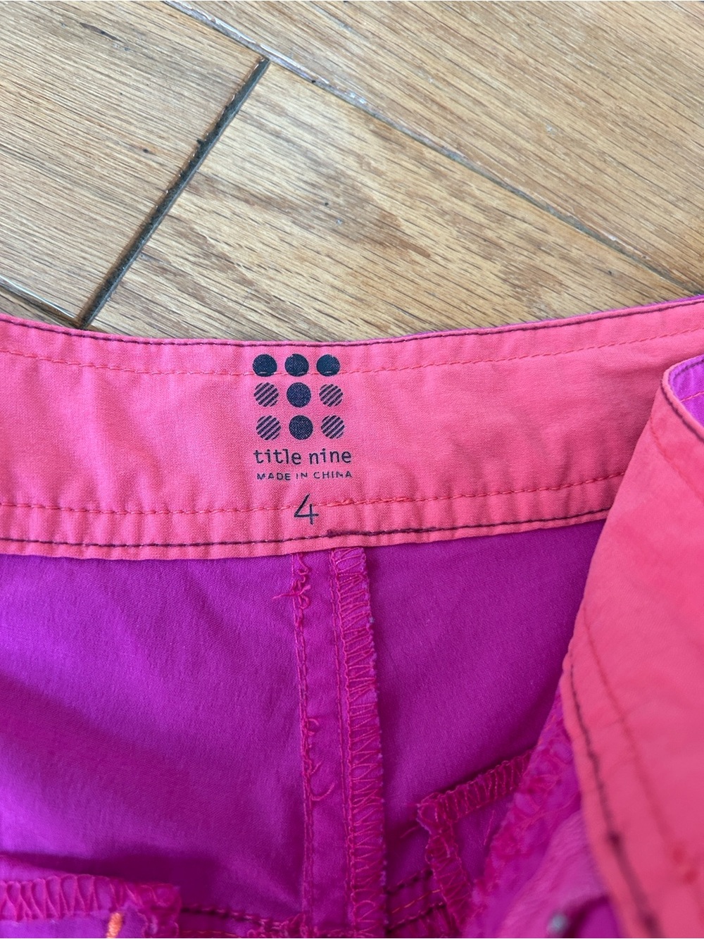 Title Nine shorts - Picture 2 of 3